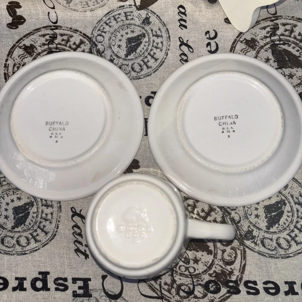 Buffalo China Maroon Air Brushed Coffee Cup & 2 Small 5